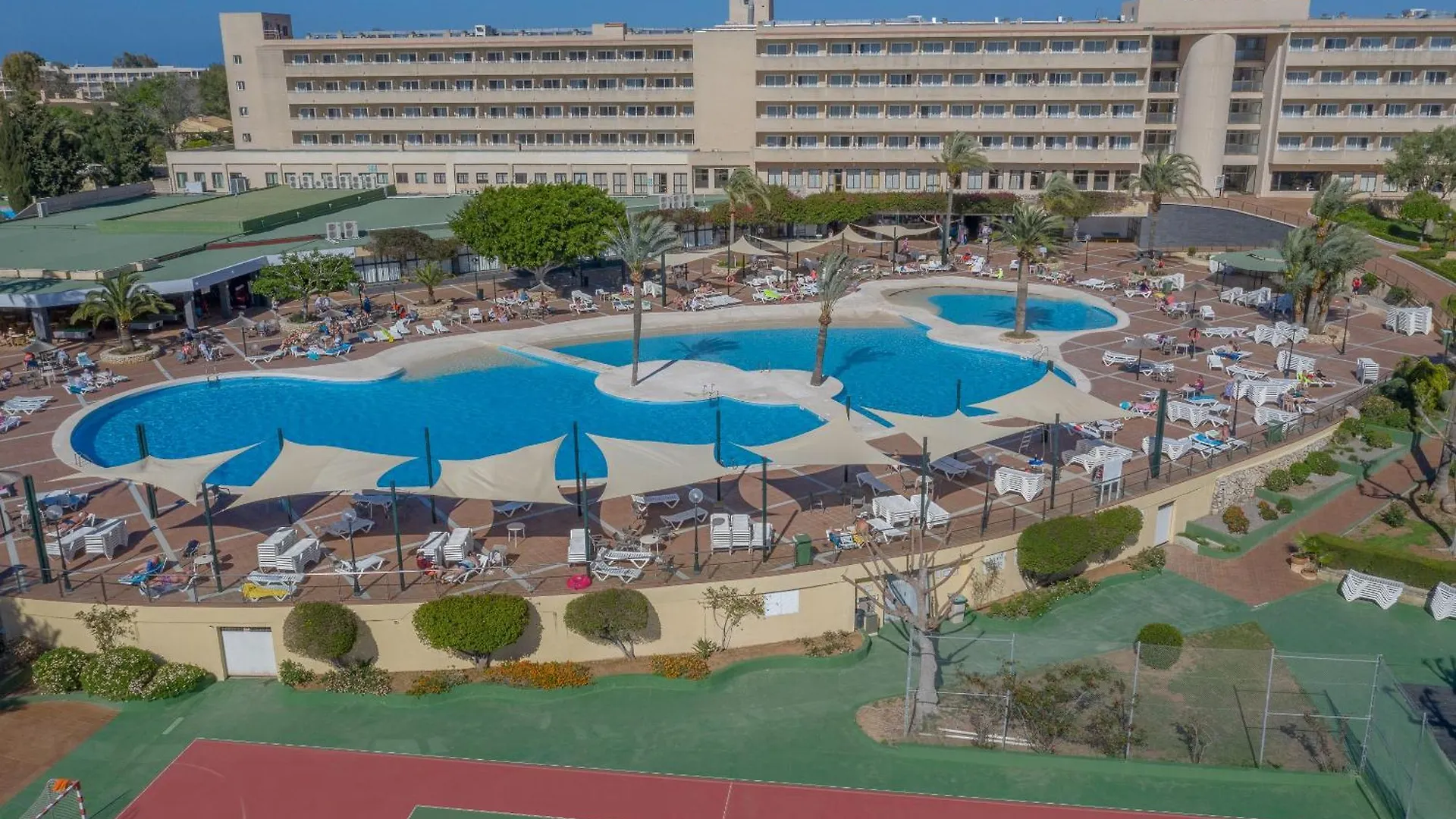 Hotel Club Cala Romani contacts